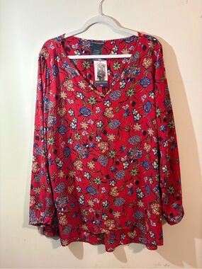 Chelsea & Theodore blouse women’s 2X Red Floral Crossover V-neckline long sleeve